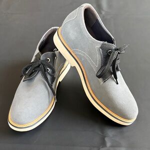 Calto Two Tone Lace Up Men’s Shoes-Size 10 NWOT